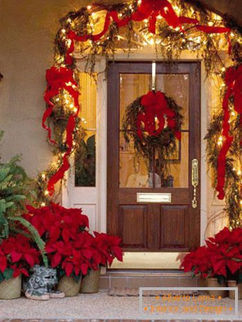 10 nápadů na zdobení verandy na Vánoce