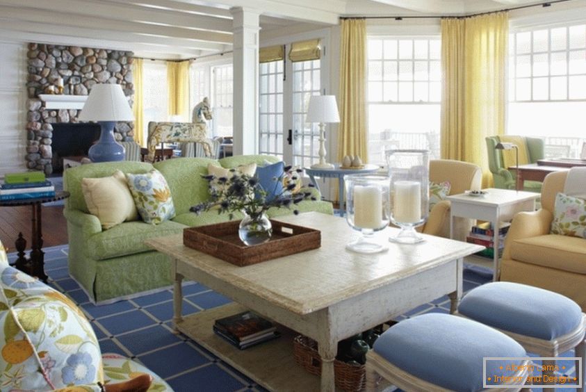 Interiér obývacího pokoje v jemných pastelových barvách