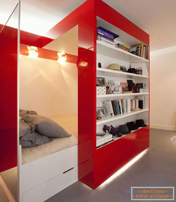 Designové apartmány v bílé, červené a šedé barvě