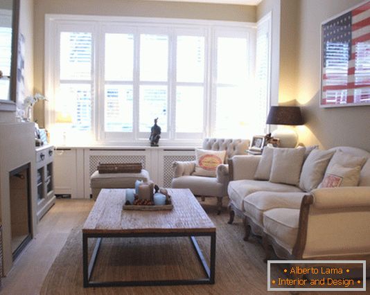 Obývací pokoj v krémové barvě