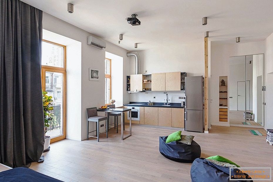 Otevřený studiový apartmán v Kyjevě od designérů Fild, Ukrajina