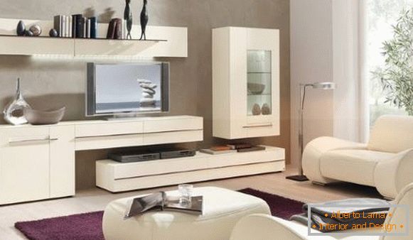 Modulový bílý obývací pokoj v moderním stylu