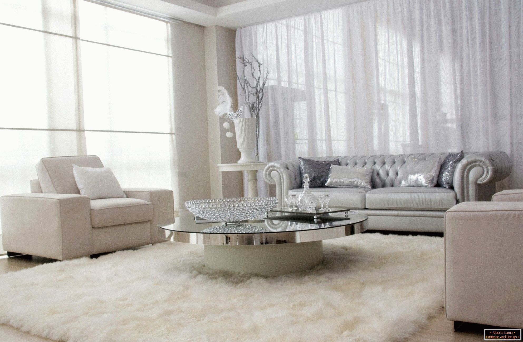 Luxusní nábytek a koberec na pokoji