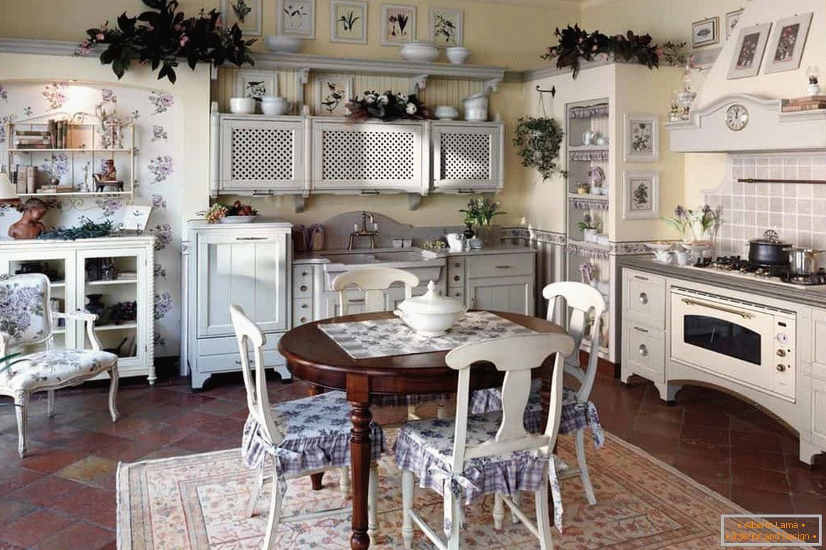 Dekorace kuchyně ve stylu Provence s vlastními rukama