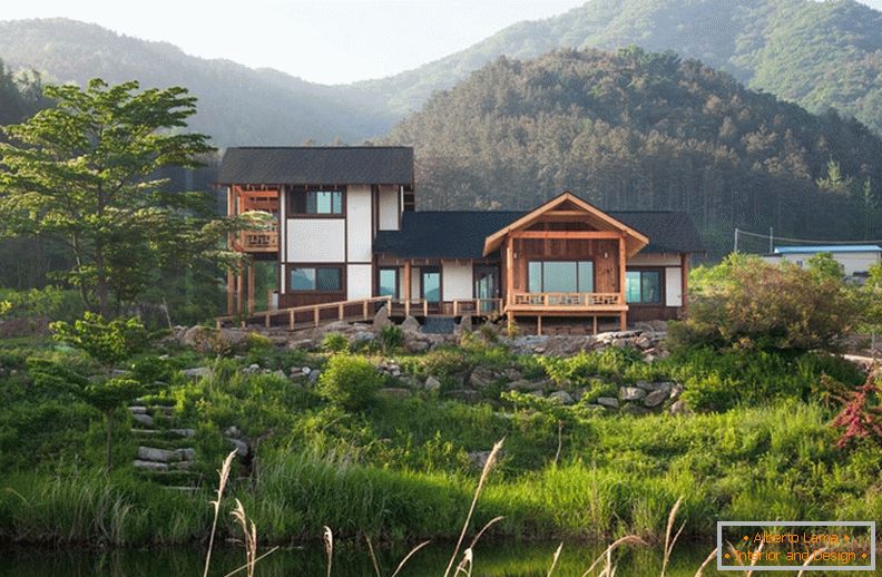Země dřevěný dům v Koreji