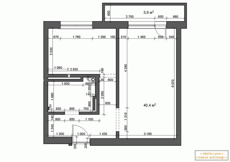 Plán studiového bytu je od 35 do 42 metrů čtverečních. m.