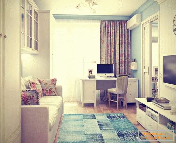 Krásný design haly v 1-pokojovém bytě Chruščov