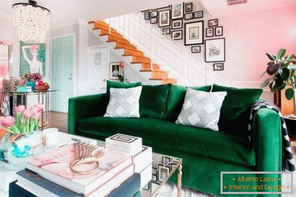 Krásný design obývacího pokoje v soukromém domě - vnitřní fotografie haly