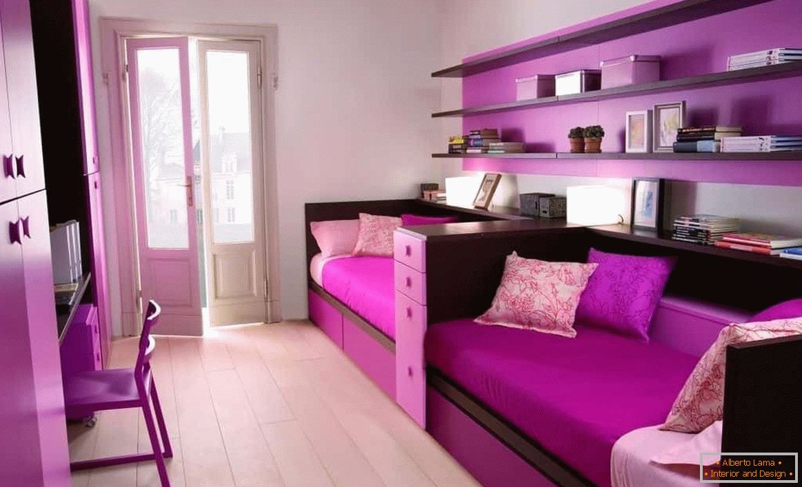 Šťavnatá barva nábytku pro dívčí ložnice