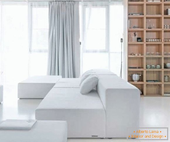 Jednopokojový interiér v moderním stylu a minimální nábytek