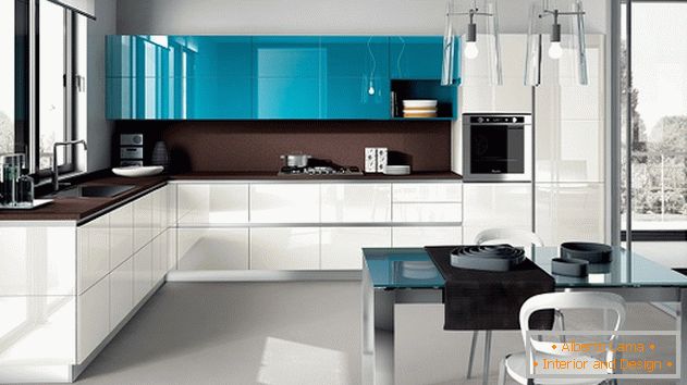 design kuchyně v moderním domě