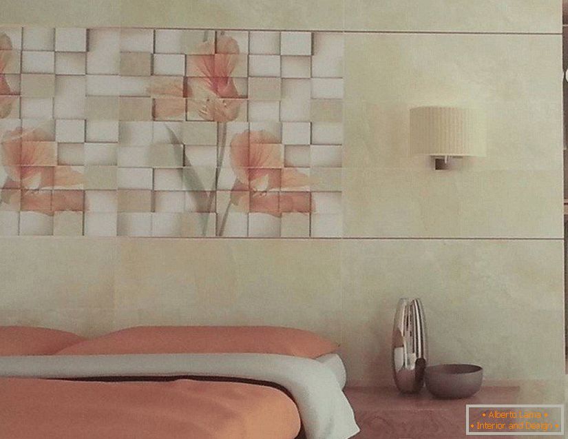 Keramické dlaždice na stěně u postele