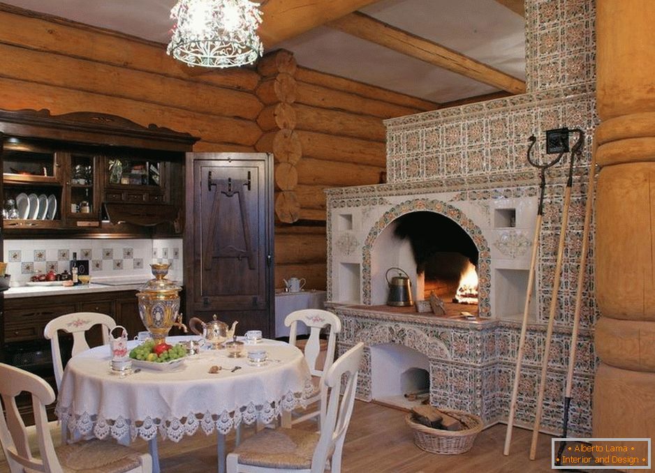 Ruský sporák v kuchyni soukromého domu