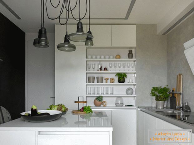design krásné ostrovní kuchyně v soukromém doměфото