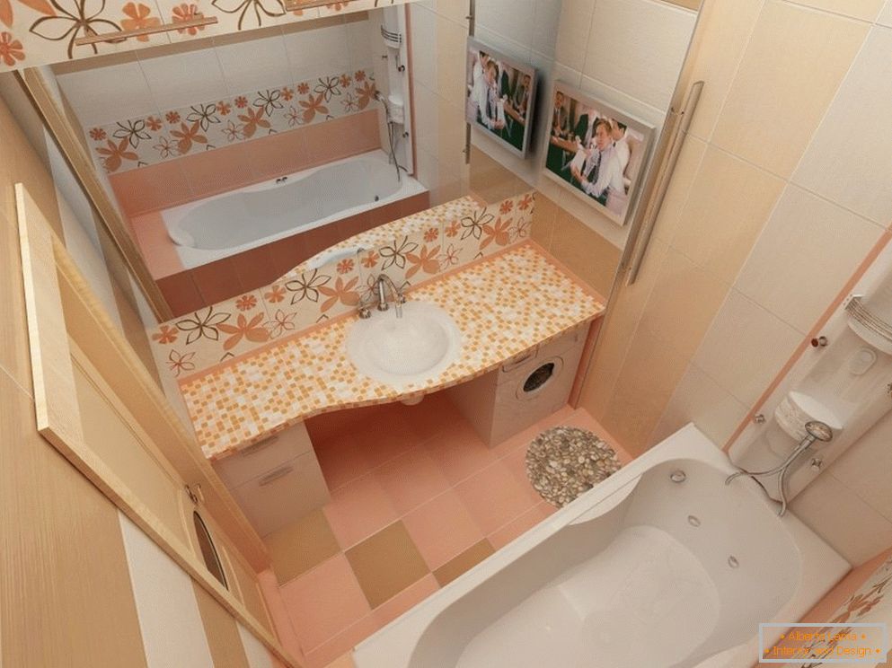 Vizuální nárůst prostoru v malé koupelně se zrcadlem