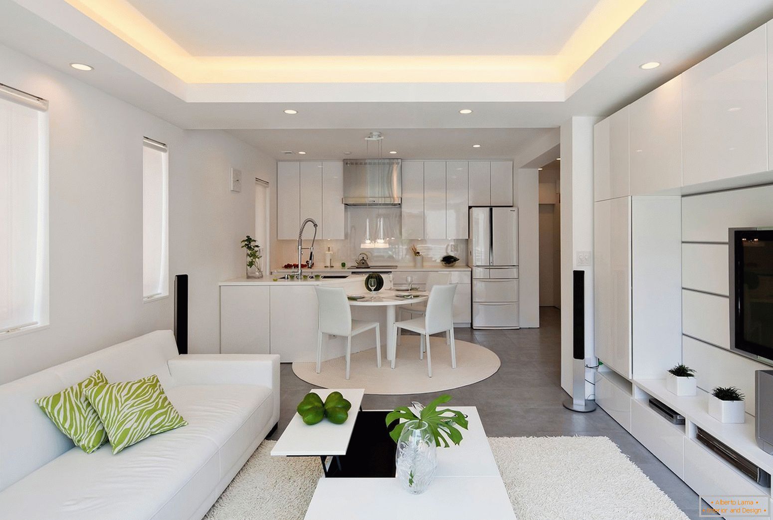 Světlý design kuchyně a obývacího pokoje