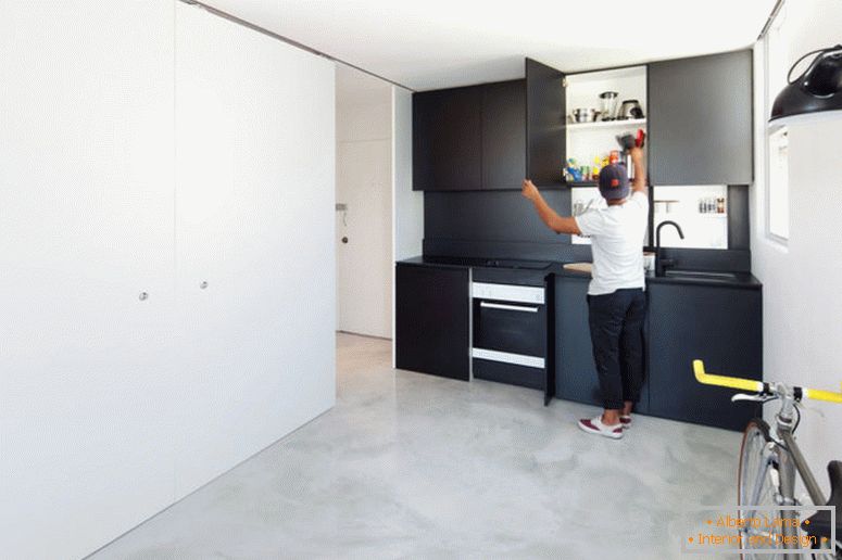 interiér-dlouhý a úzký-byt-studio-in-white-color3