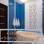 Kombinace bílé a modré v designu koupelny