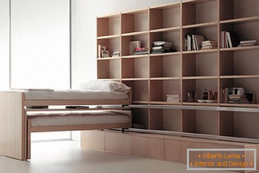 Jednobarevný nábytek nastavený v obývacím pokoji