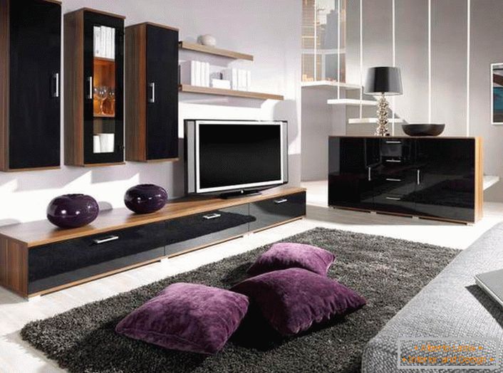 Elegantní prostorný obývací pokoj v domě