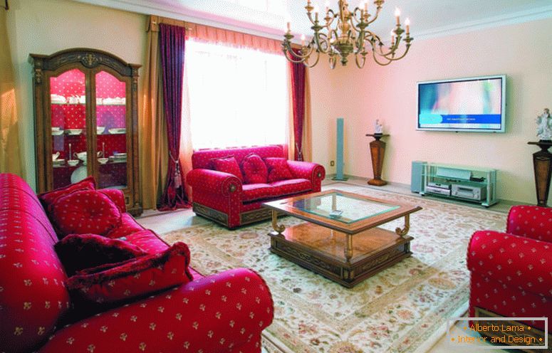 moderní-styl-nábytek-obývací pokoj-design-nápady-s-červená látka-vzor-pohovka-set-by-ruched-rameno-a-rozvětvený-lustr-nad sklem-top- dobře-jako-obývací pokoj-furn-a-tradiční-styl