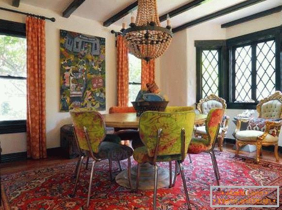 Indický interiérový design s eklektickým nábytkem
