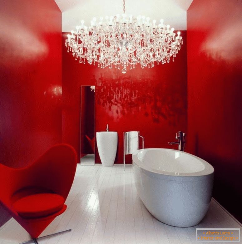 cool-levné-koupelna-remodeling-nápady-pro-koupelna-s-velkými-lustry-lampy-a-červené-malby-přízvuk-stěny-také-klasika-luxusní-závěsné lampy-zdobení-inspirace
