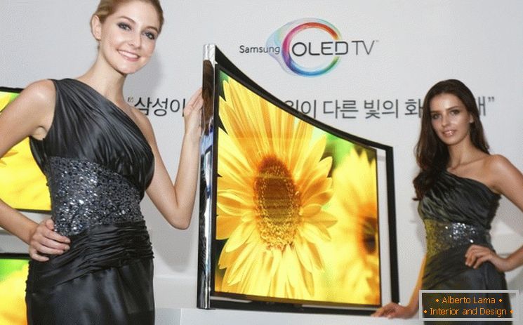 Společnost Samsung představila zakřivenou OLED TV