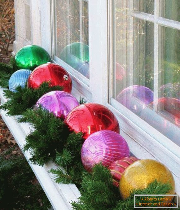 Jak zdobit okno s vlastními rukama - Nový rok dekor na fotografii