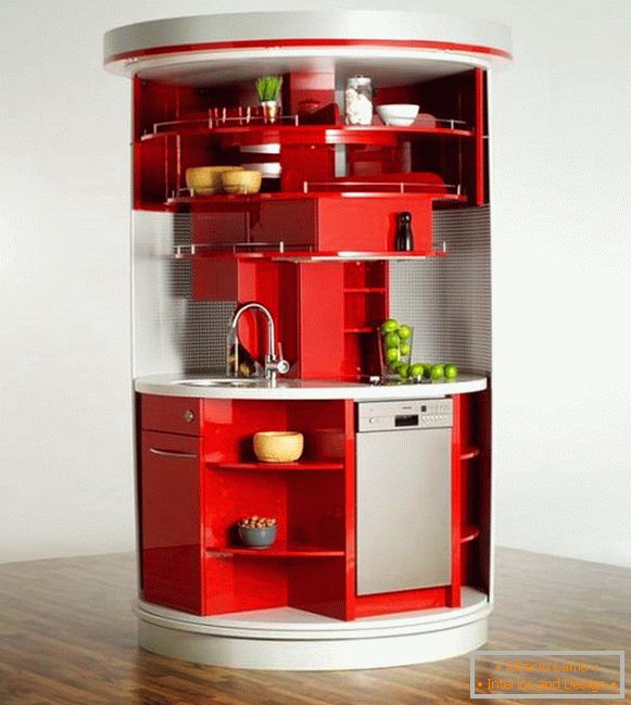 Funkční kuchyňská skříňka z kompaktních konceptů