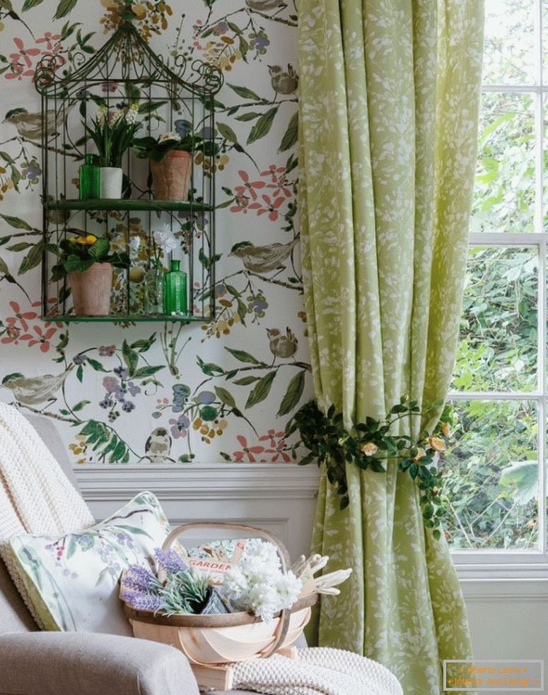 zelená-země-obývací pokoj-s-květinové-wallpaper_0