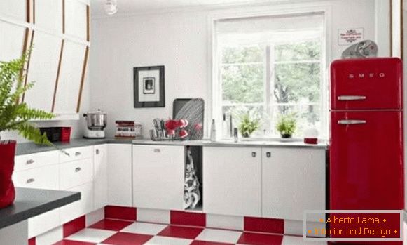 Červená kuchyně v interiéru foto 17