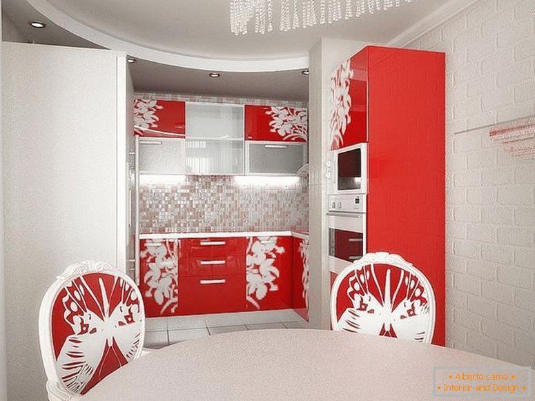 Kombinace lehkého interiéru a červeného nábytku