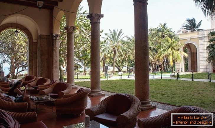 Relaxujte v hotelu Nacional de Cuba