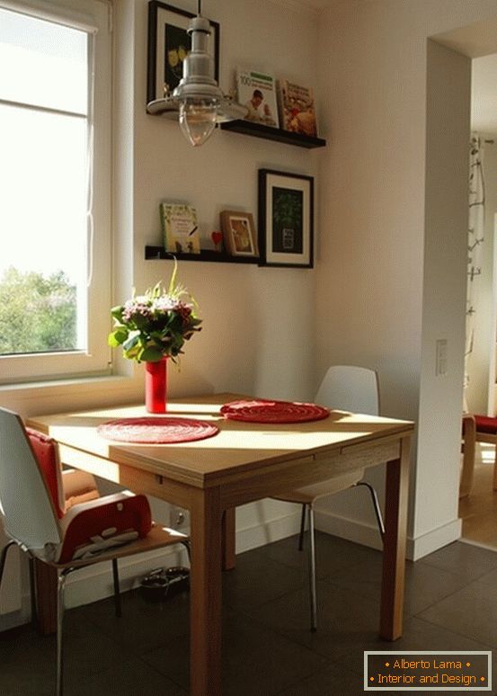 moderní design kuchyně v kombinaci s obývacím pokojem