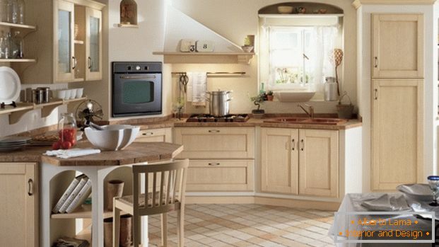 interiér malé kuchyně ve stylu Provence, фото
