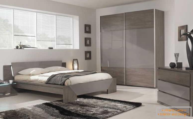 moderní-popel-šedý-dub-postel-s-odpovídající-noční stolička-a-armoire-v-ložnice