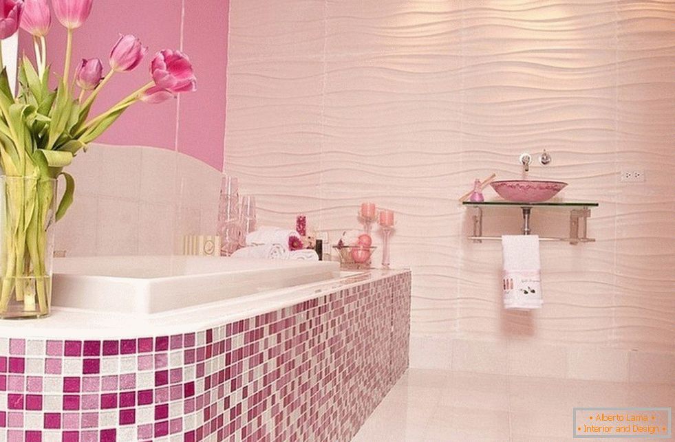 Koupelna v růžové s mozaikou