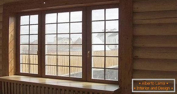 Dřevěné obložení oken uvnitř domu, foto 3