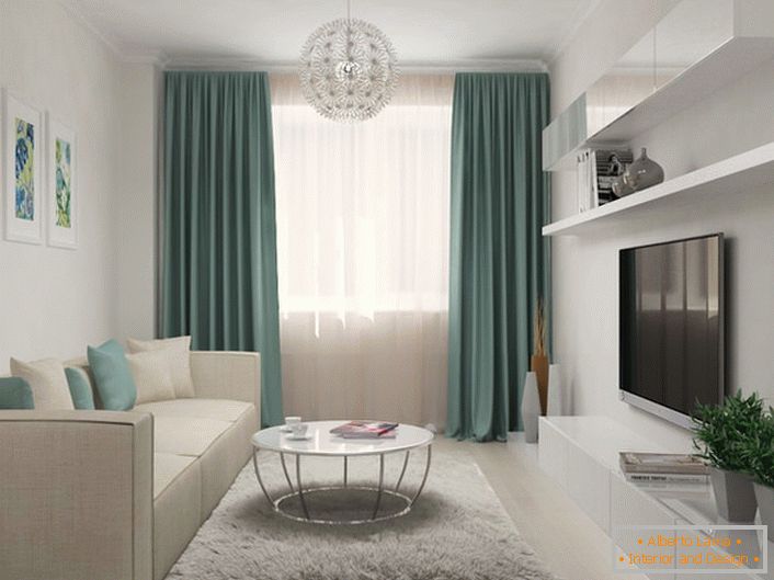 Ženská interiér obývacího pokoje ve stylu skandinávského minimalismu.