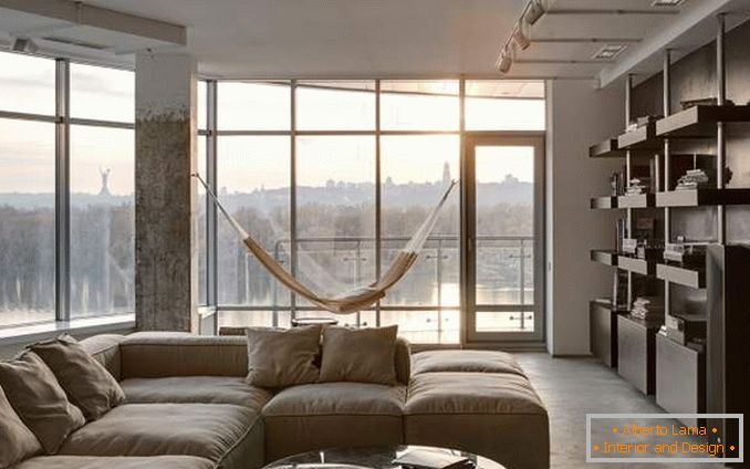Panoramatické okno v bytě - fotografie designu obývacího pokoje