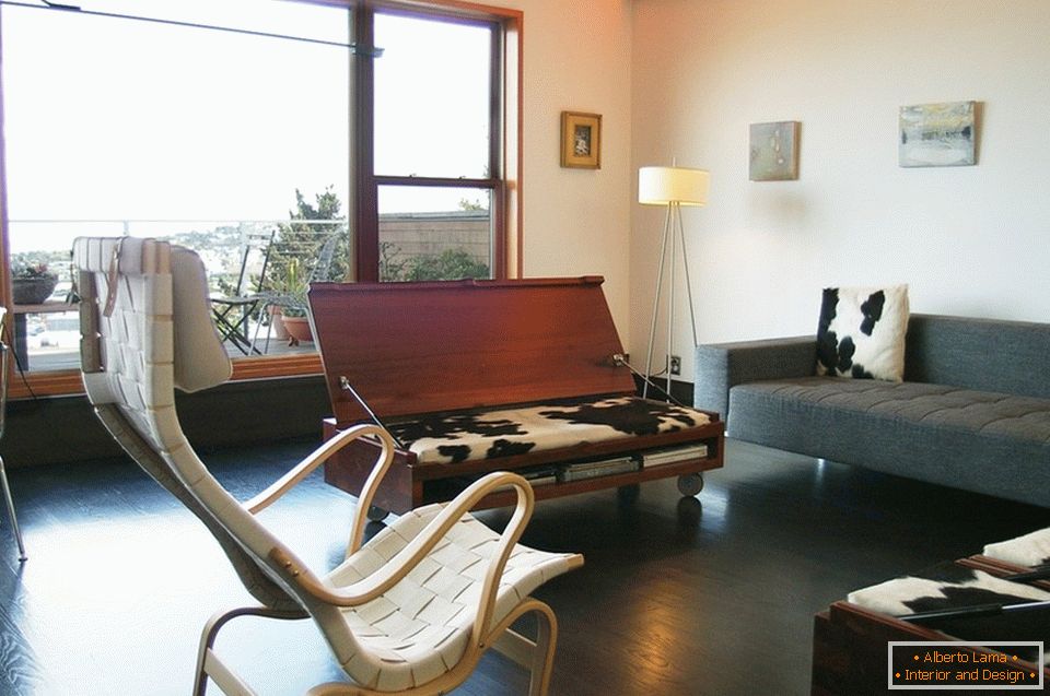 Multifunkční nábytek v obývacím pokoji