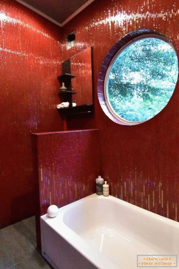 Návrh interiéru malého domu: fotografie. Яркие стены в ванной