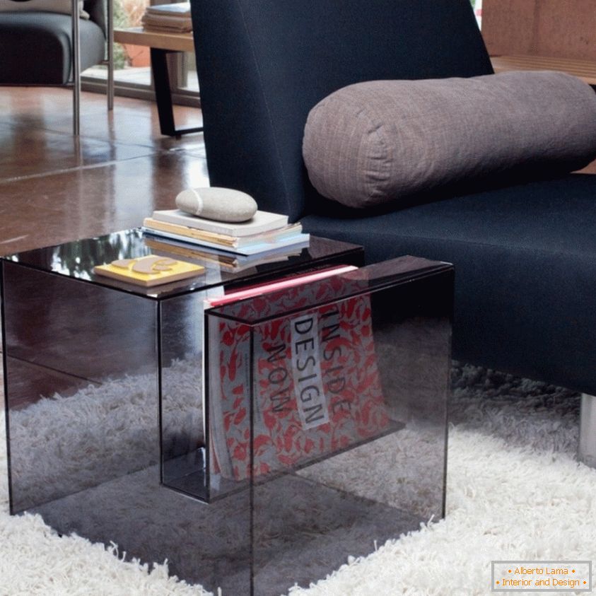 Stůl pro obývací pokoj od designéra Eric Pfeiffer