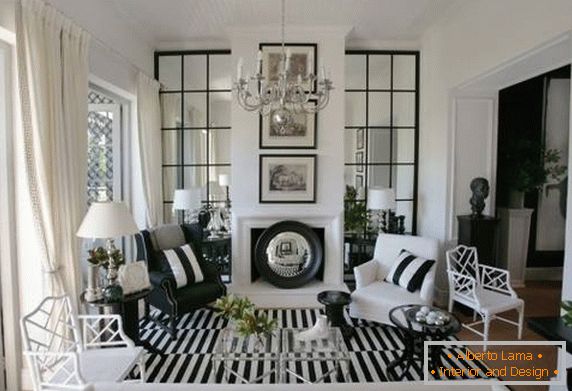 Černobílý a pruhovaný design obývacího pokoje
