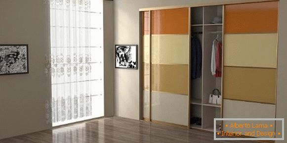 Vestavěná skříňová skříň - fotografický design v ložnici se sklem