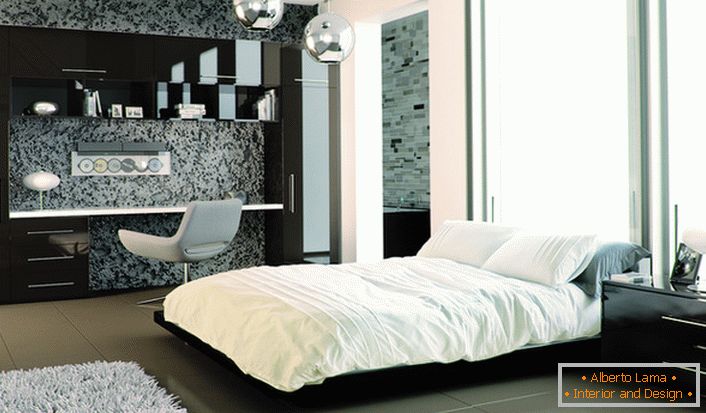 Při návrhu ložního nábytku s lesklým povrchem se úspěšně kombinuje s matnými stěnami.