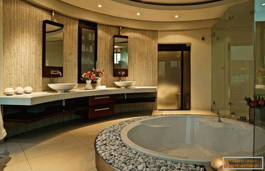 Moderní design koupelny v chatě