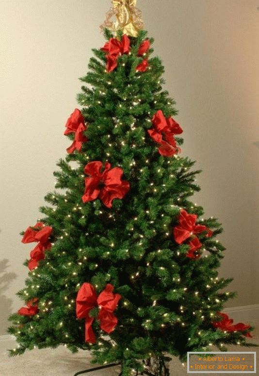 minimalistický vánoční strom