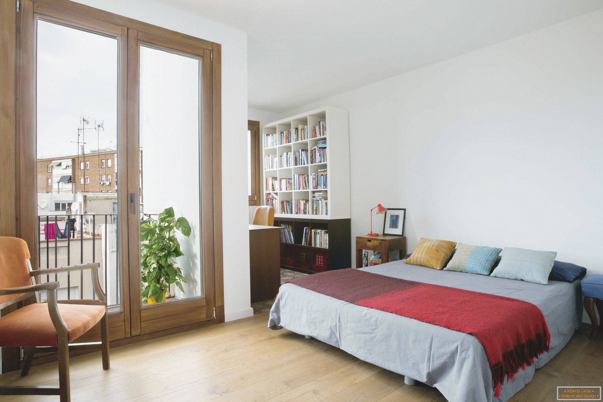 Interiér malého bytu v Barceloně